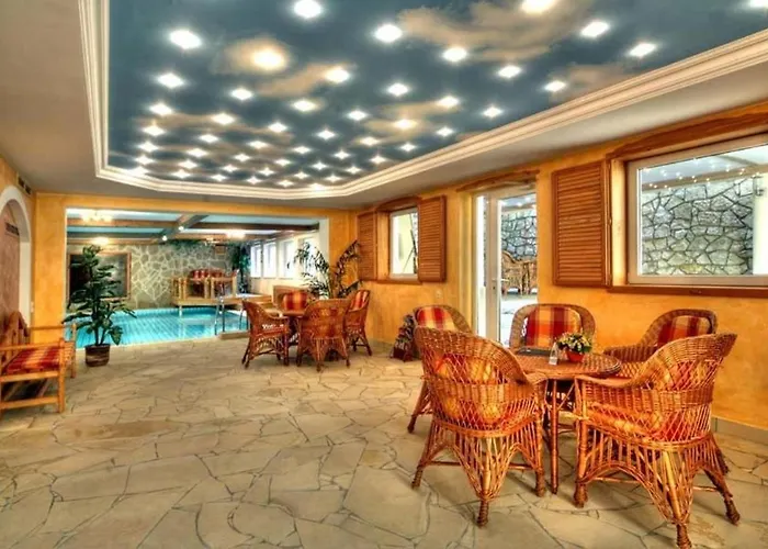 Villa Medici Hotel & Restaurant