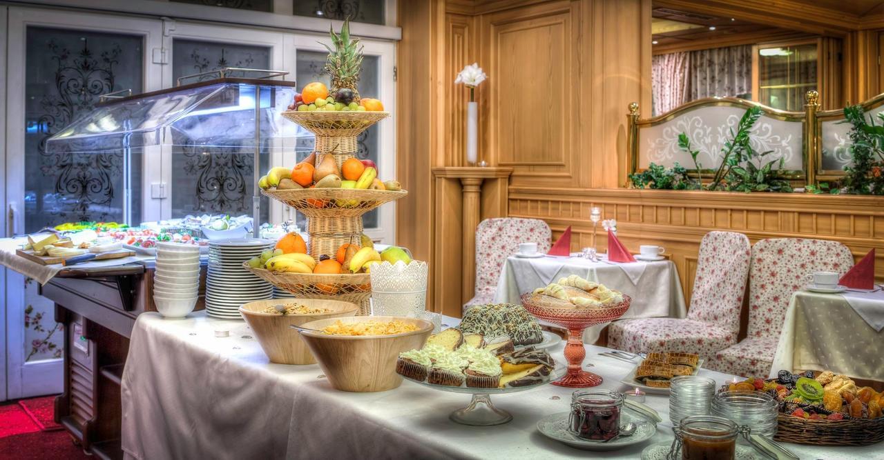 Medici & Restaurant 4*